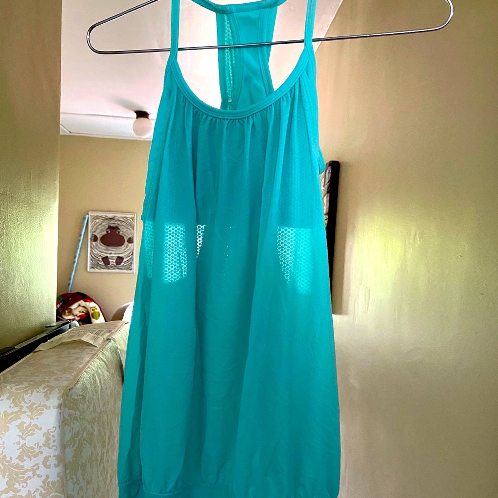 Lululemon tank